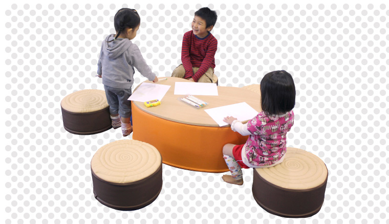 キッズテーブル